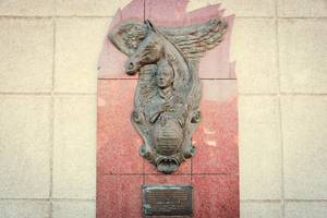 Памятник Н. Гумилеву